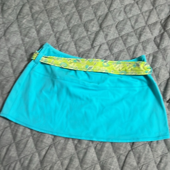CoCo Reef bikini and swim skirt - Picture 9 of 10